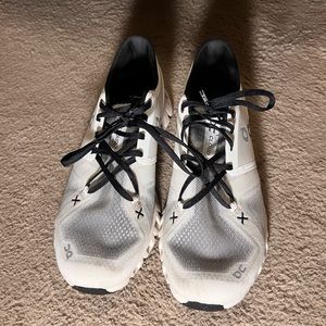 On cloud men’s shoes